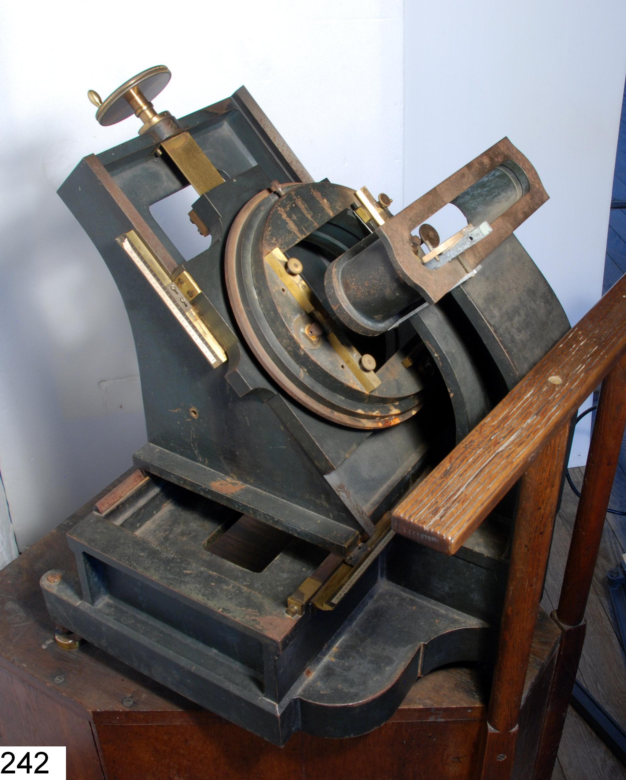 Machine à mesurer les plaques de la Carte du Ciel
