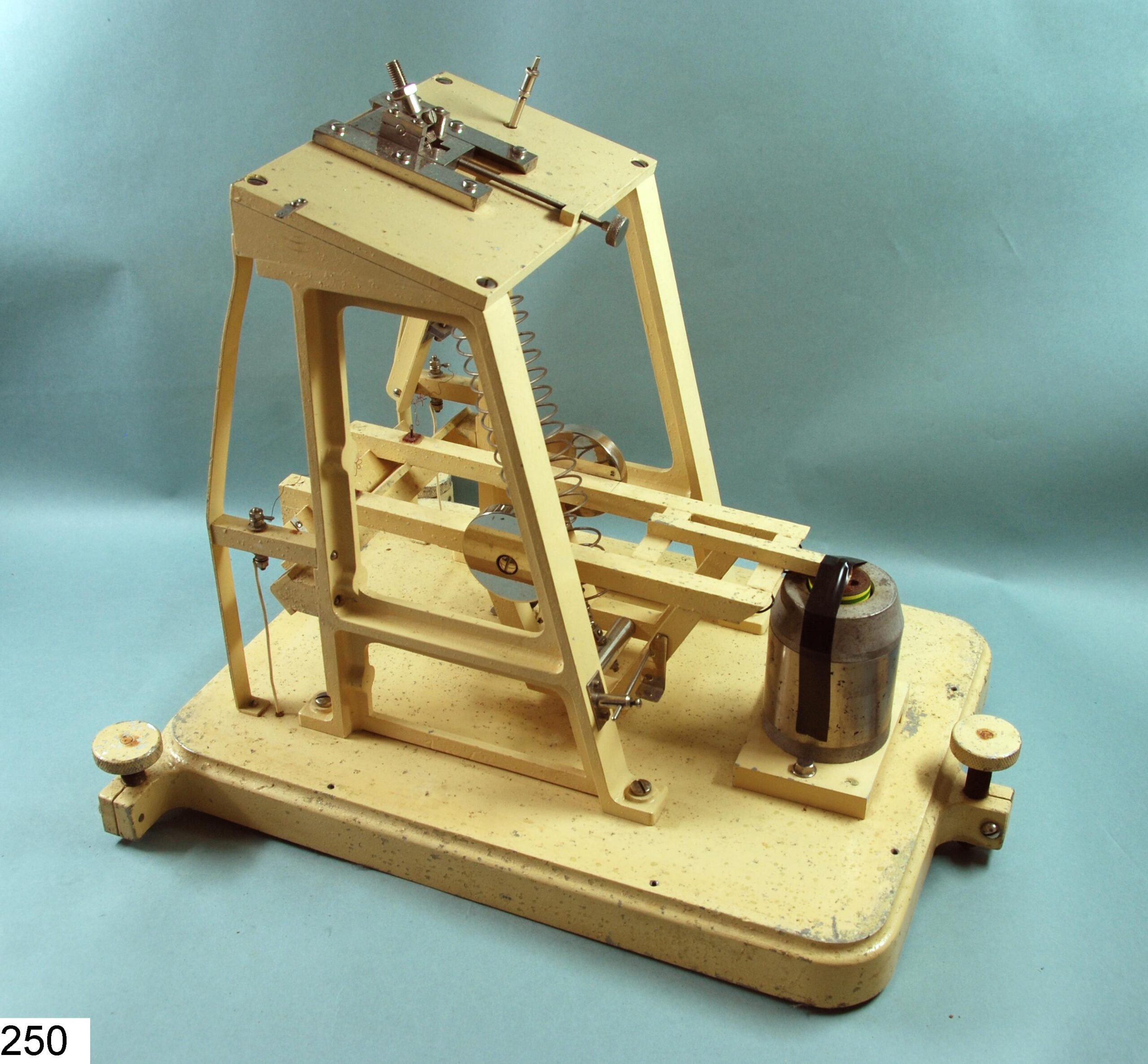 Sismographe de Grenet-Coulomb