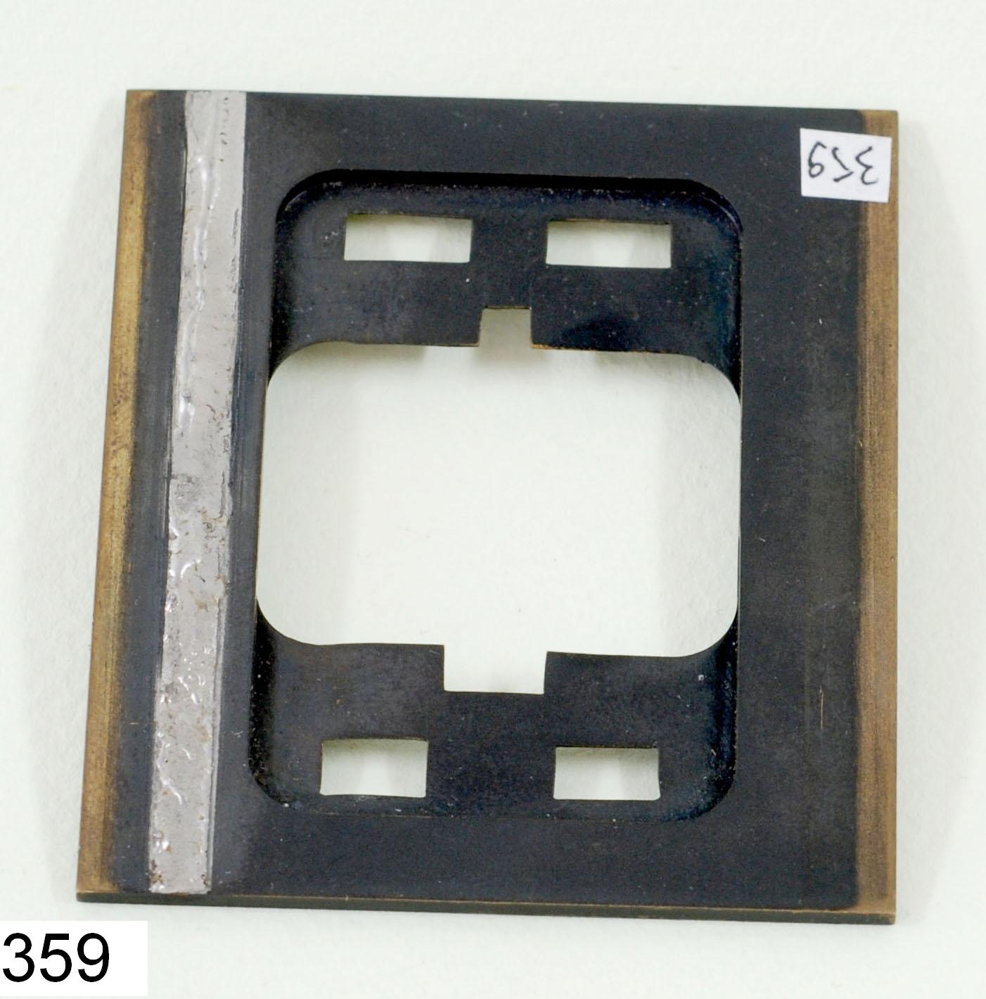 Porte-plaque métallique