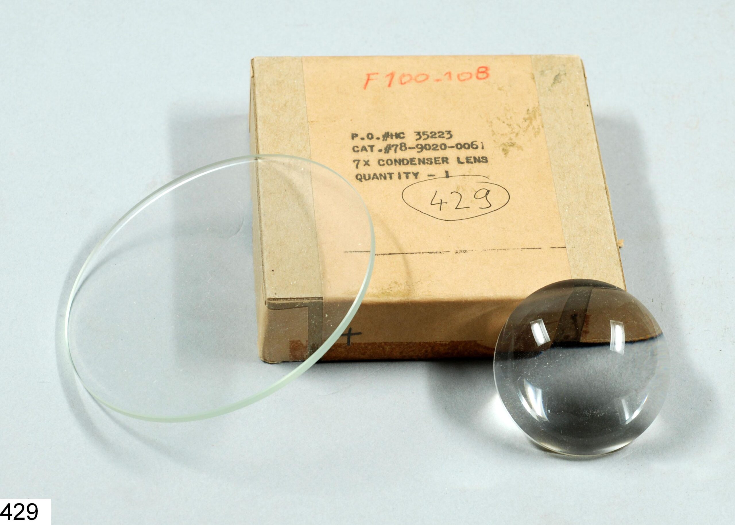 Lentille de condenseur et lame en verre