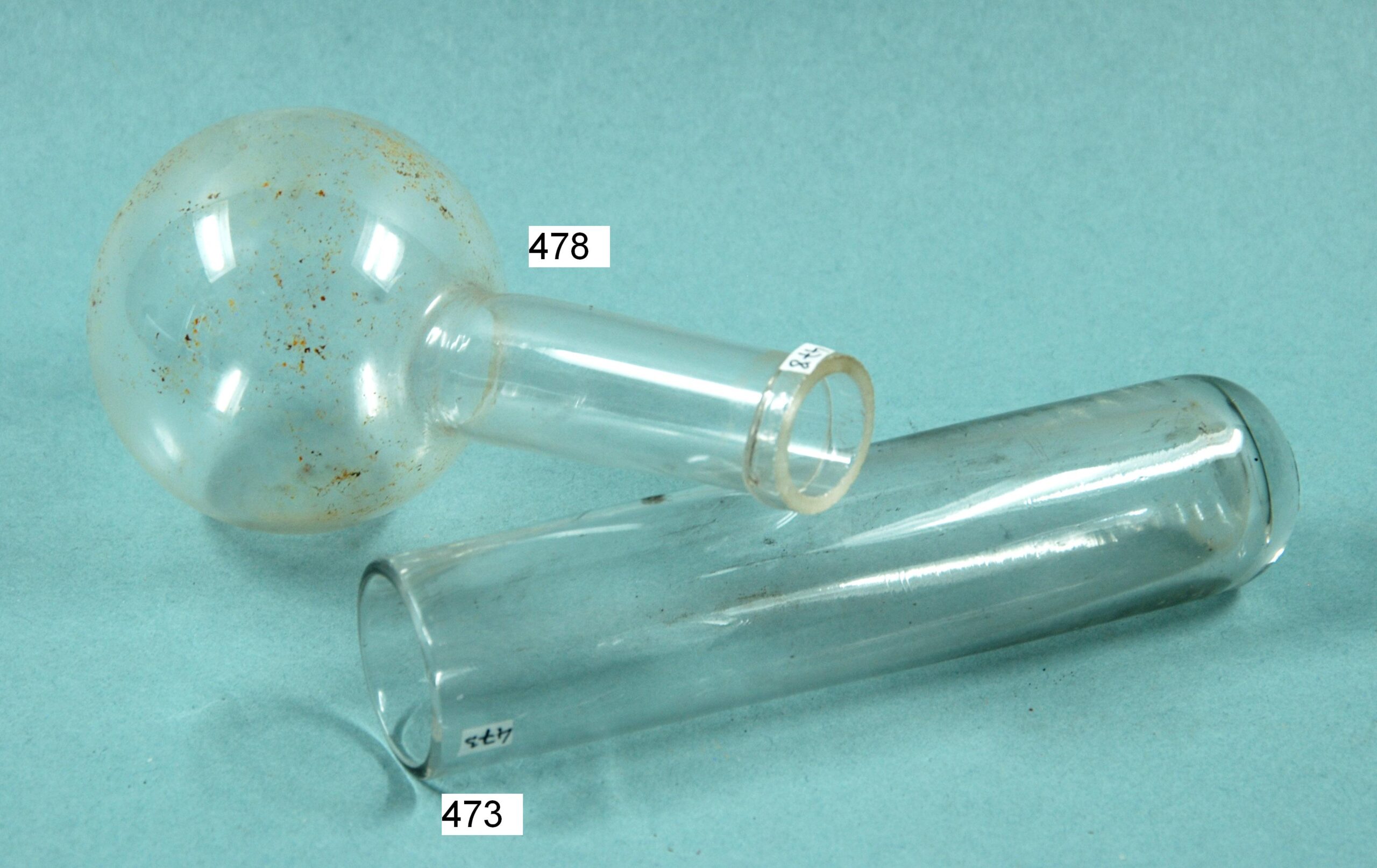 Flacon en verre, ancien