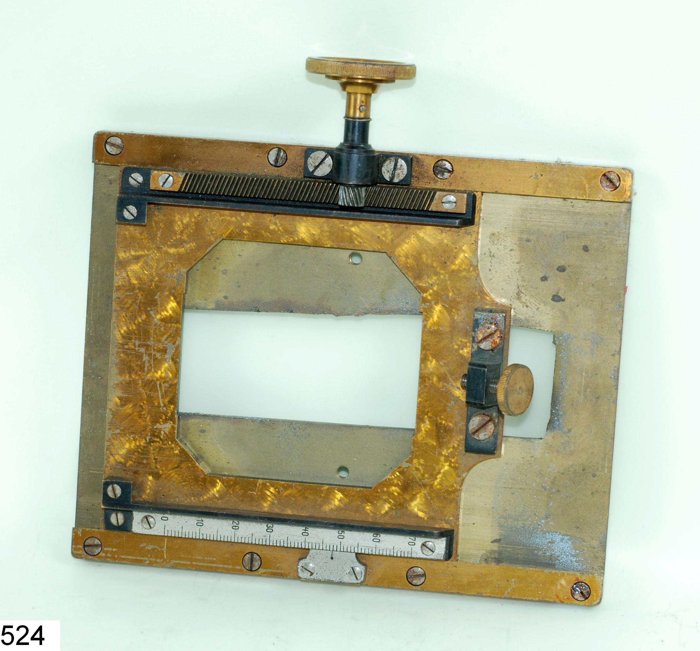 Platine laiton porte-plaque 8x9