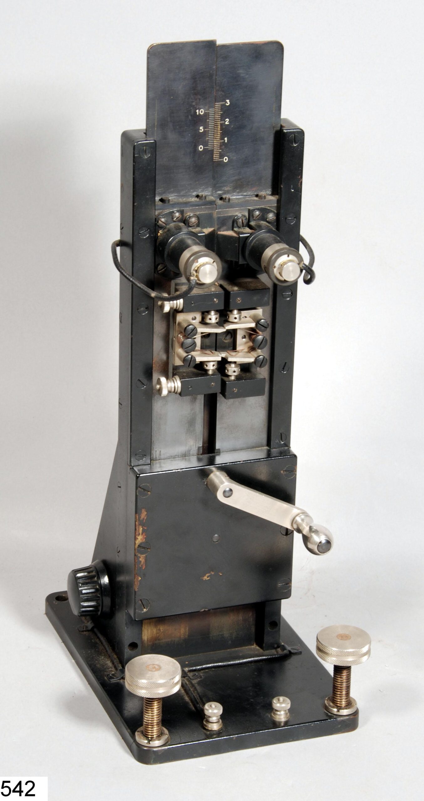 Instrument