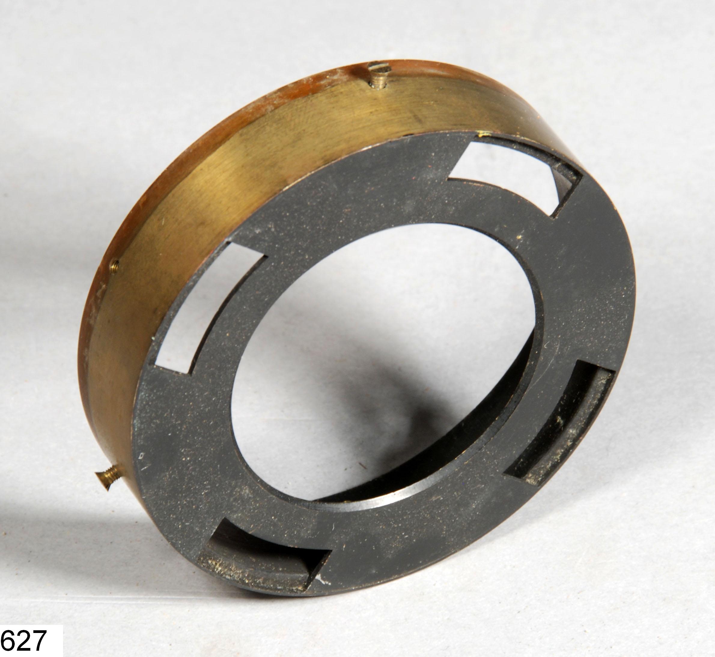 Bague ajourée