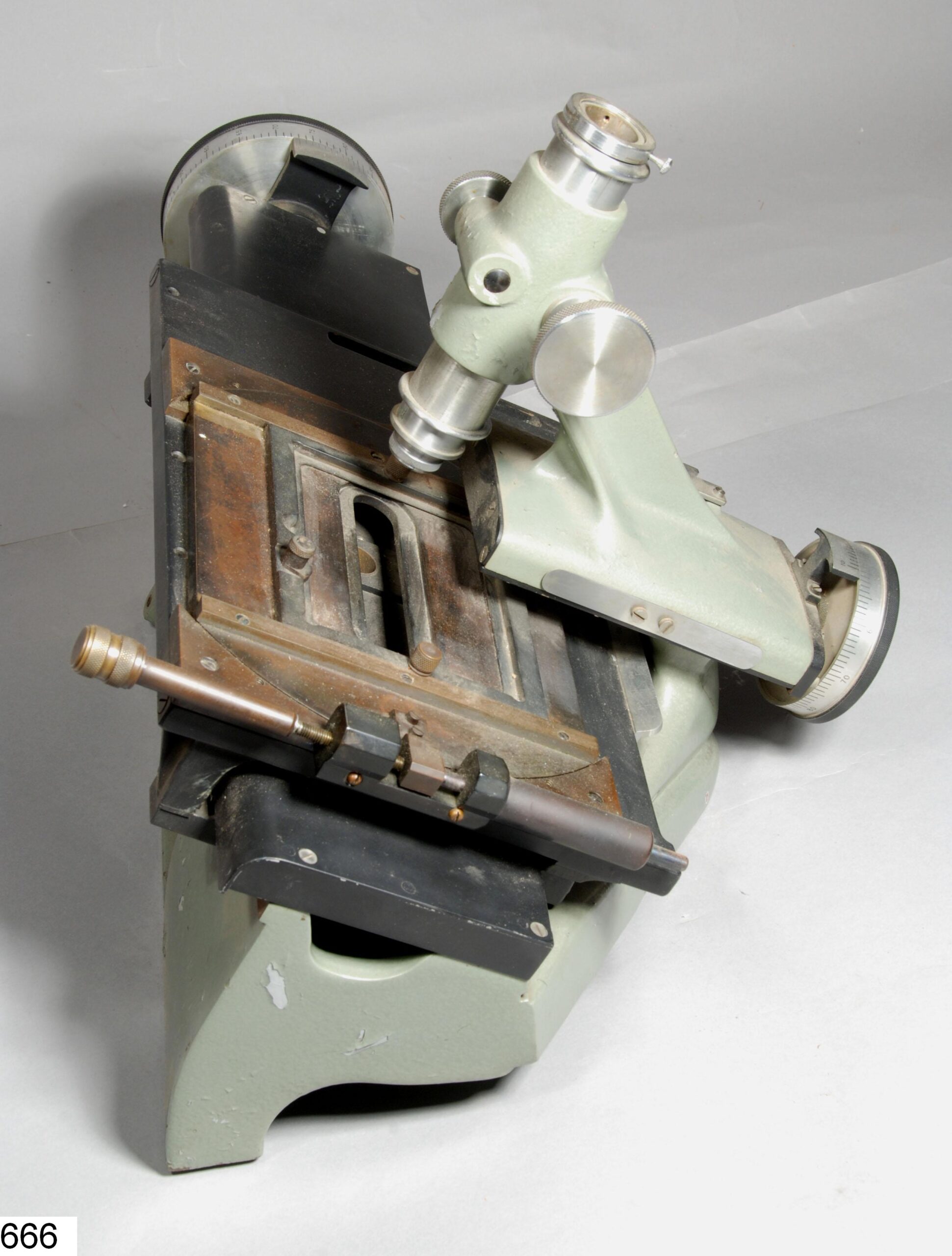 Machine à mesurer Hilger