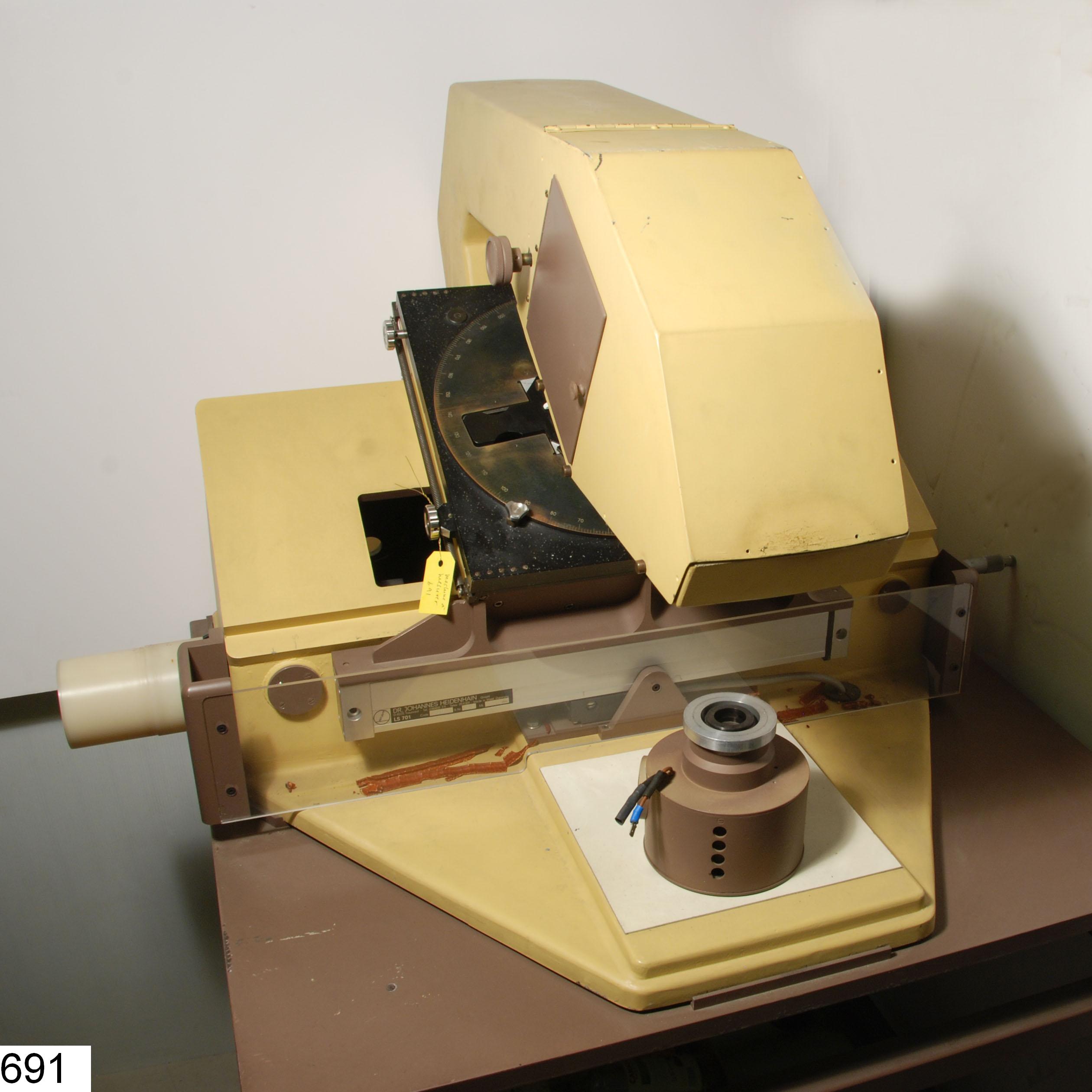 Machine à mesurer
