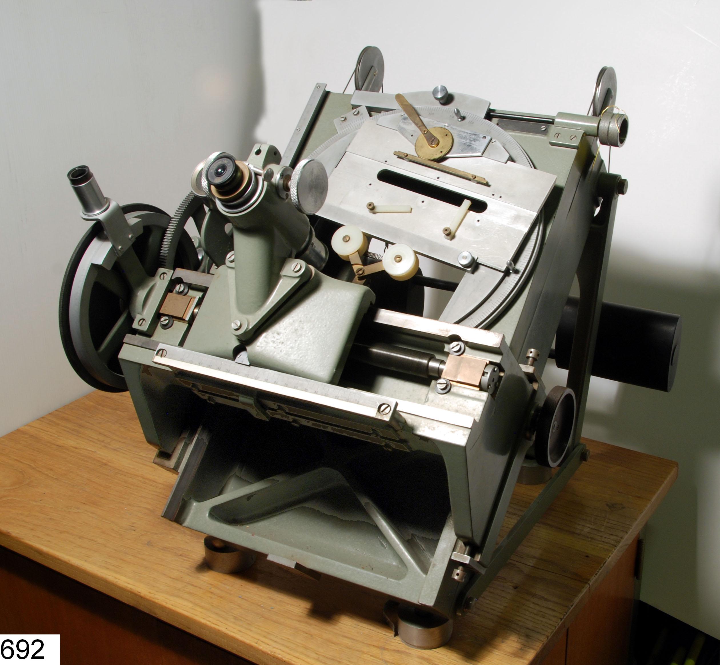 Machine à mesurer Hilger