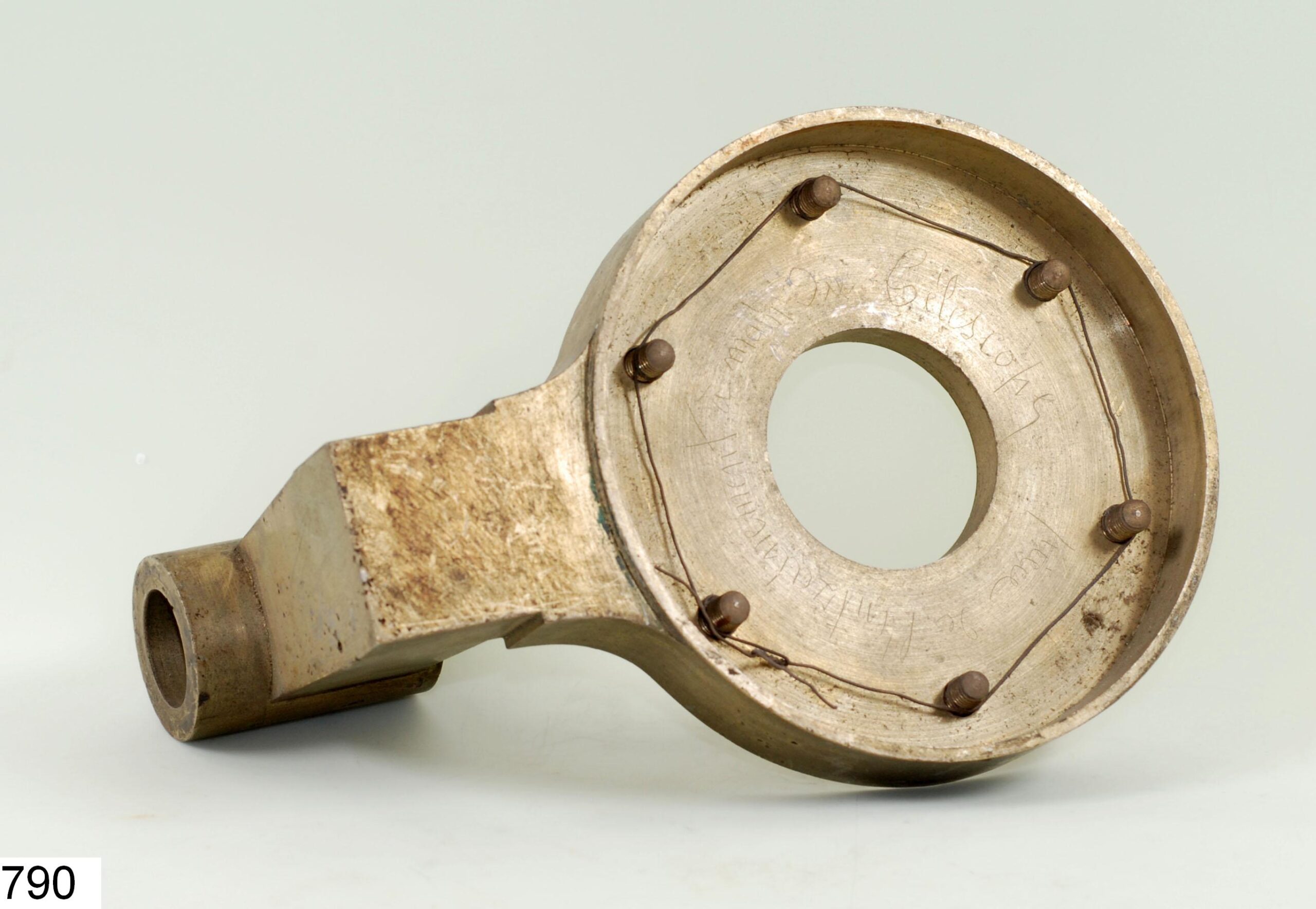 Pièce pour entraînement à main du télescope