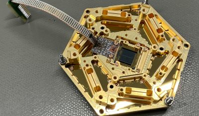 The CryoAC demonstration prototype integrated in the detectors flange of the Focal Plane Assembly Demonstration Model 1.1. Image credit: SRON.
